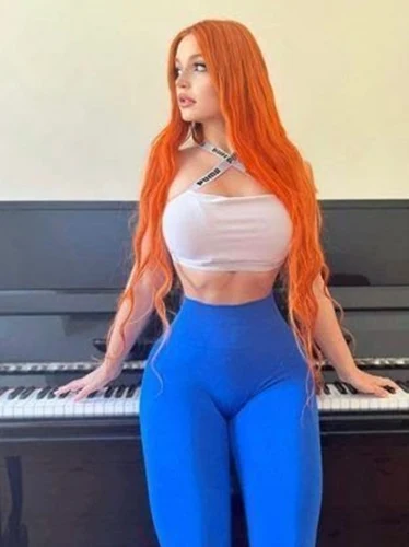 Buse - Beylikdüzü Escort